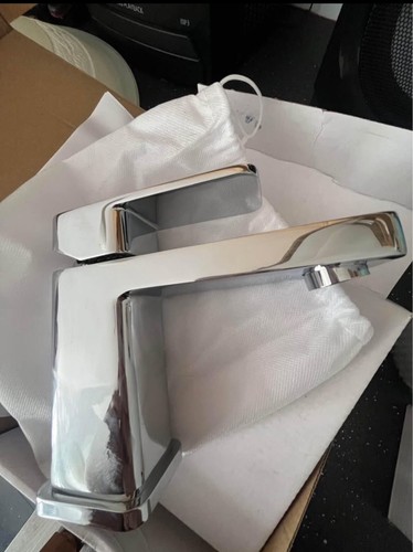 Basin tap chrome with waste - chrome,